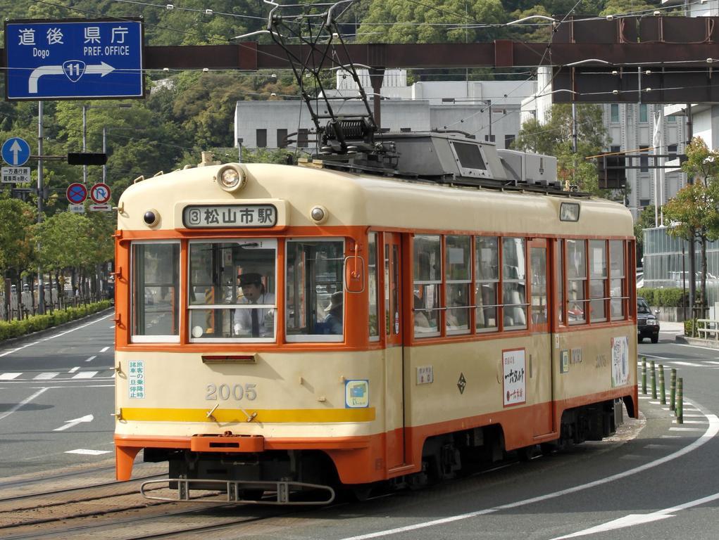 Matsuyama Tokyu Rei Hotel Exterior photo